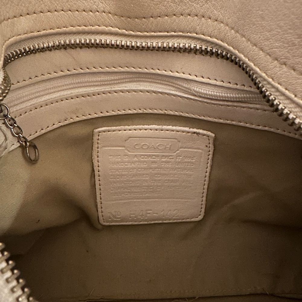 Coach Cream Leather Bag with Tassle - Picture 4 of 5
